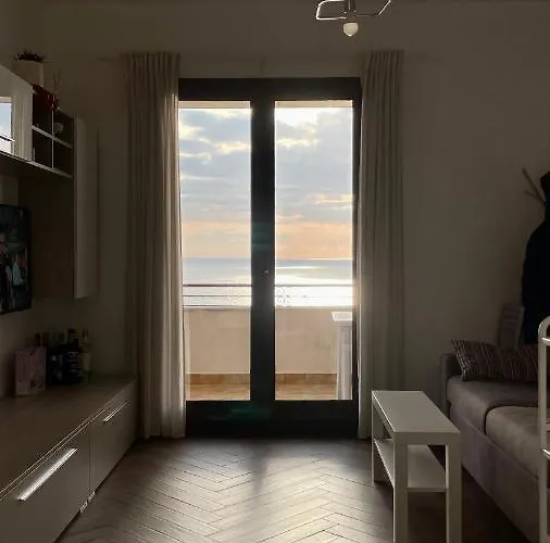 Baia Aurora Letojanni